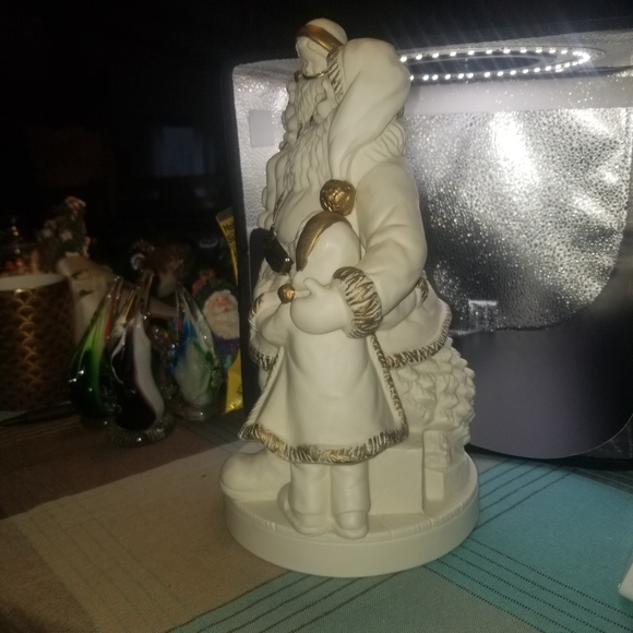 Buchase Santa and children porcelain bisque  1996 - Picture 4 of 6